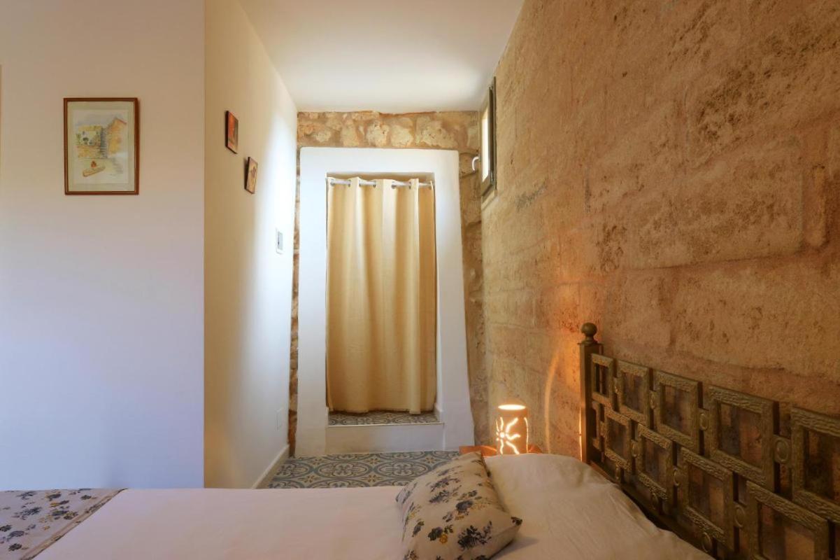 Agriturismo Allu Ruvezzu Bed and Breakfast Torre Mozza Exterior foto
